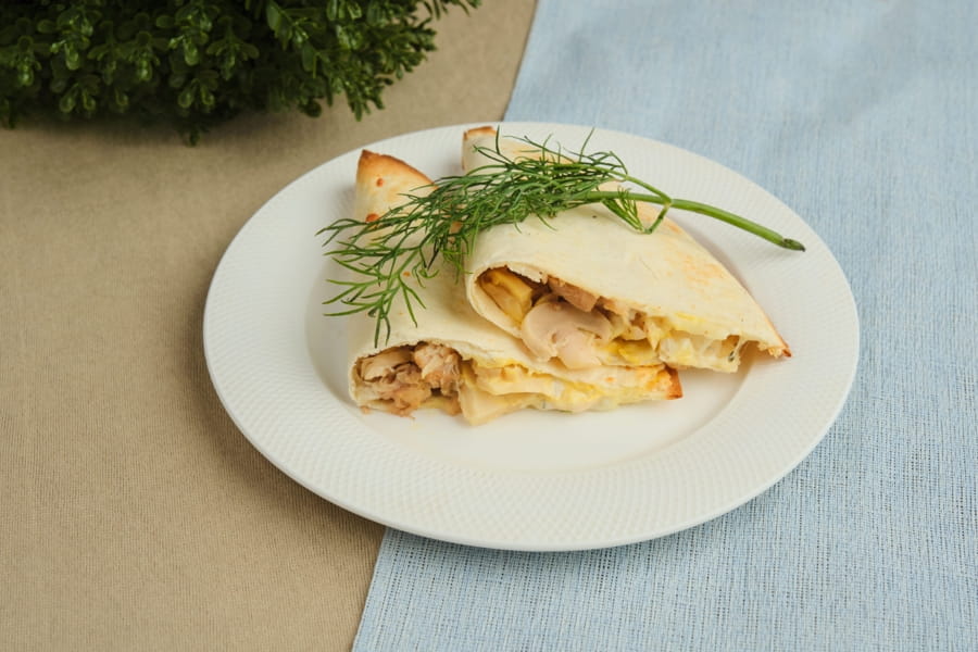 Кесадилья овощи и сыр