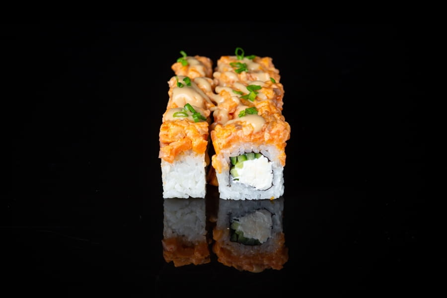 Ролл опаленный с лососем