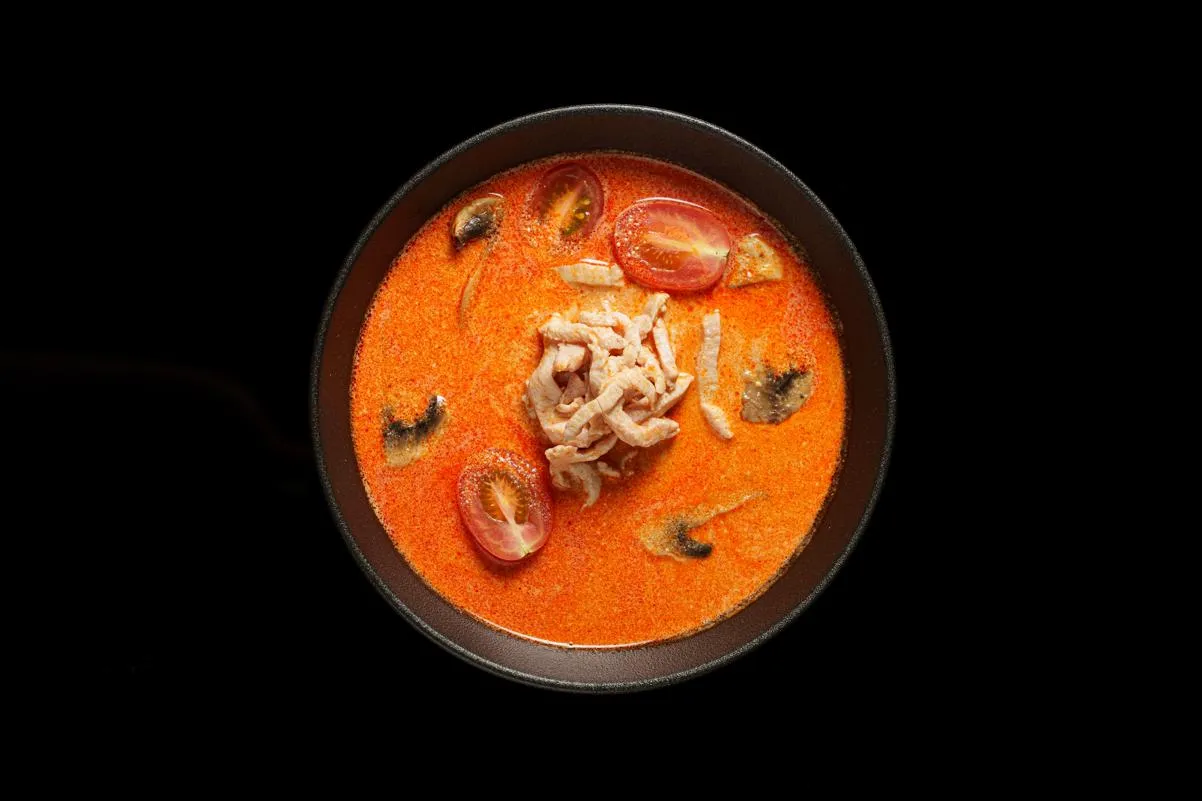 Том ям с курицей